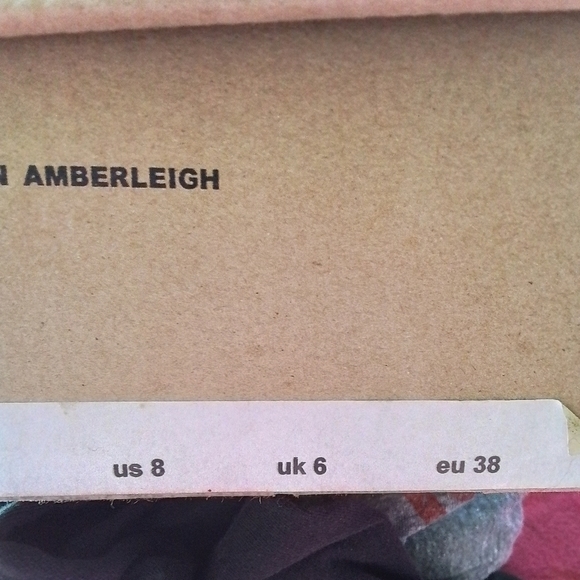 NWB!! Kathryn Amberleigh Snakeskin Embossed Pump. - Picture 6 of 6